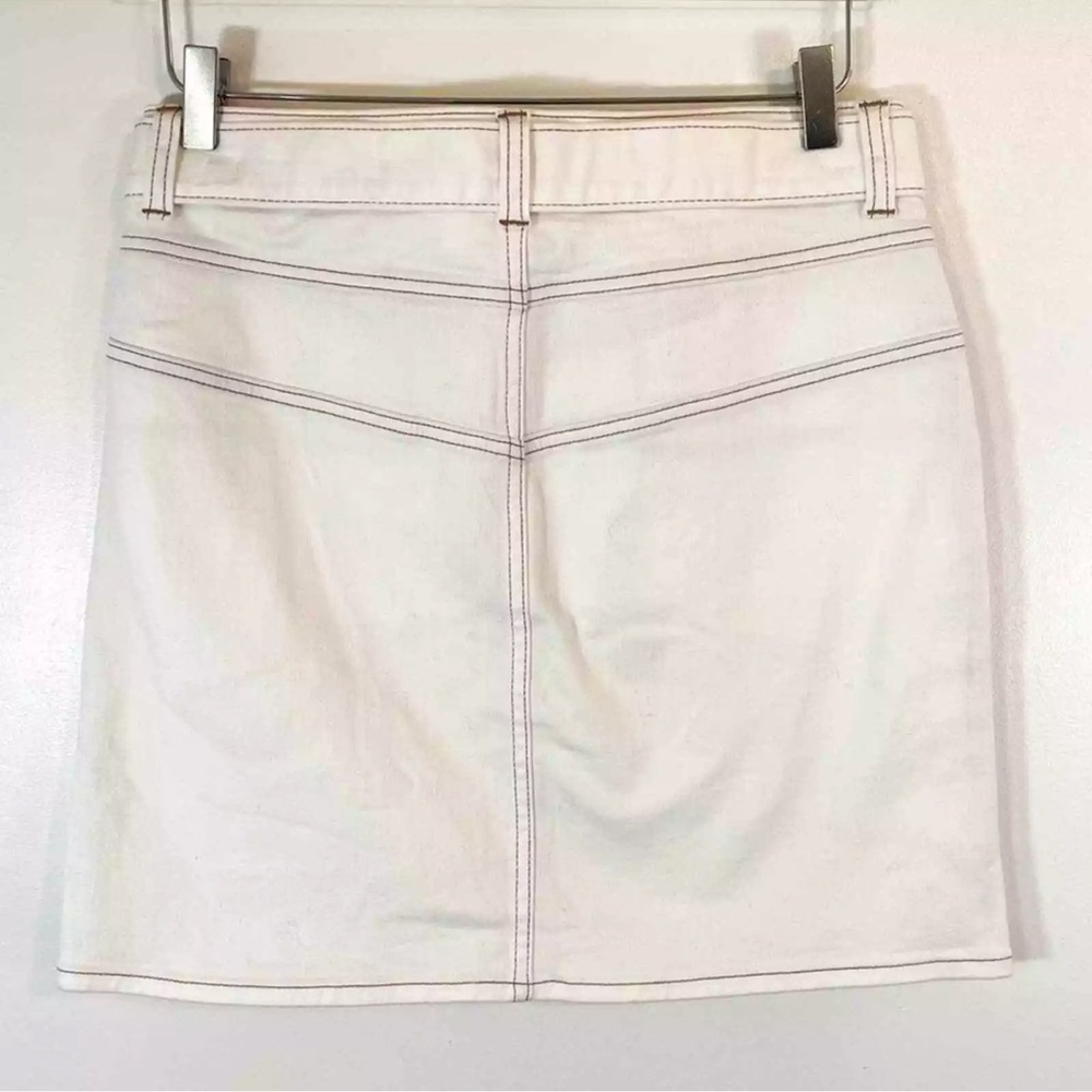 NWOT Express White Extreme High Rise Stretch Belted Mini Skirt size 10 - Picture 3 of 8